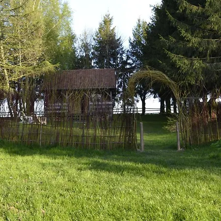 Nyaraló Przyjazna Eko Zagroda Budry
